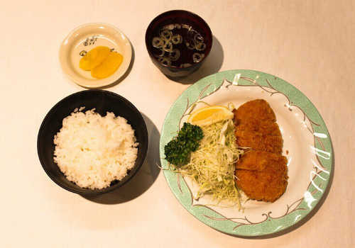 ロースカツ定食